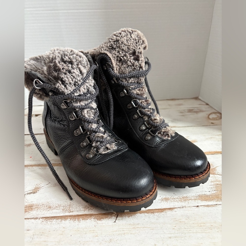 AVELLINI women’s black leather lace up ankle boots faux fur winter sz 38 EUC